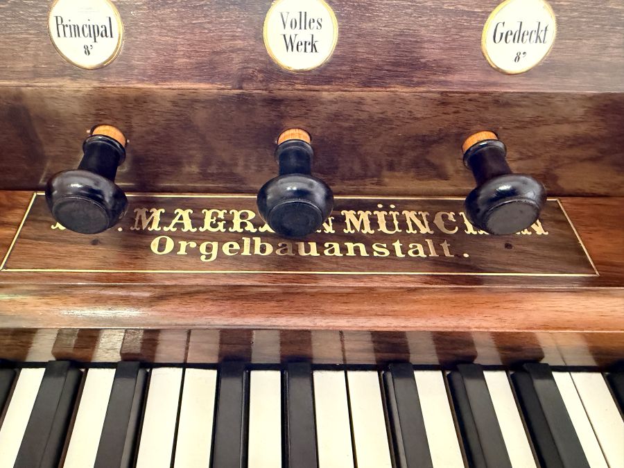 Orgelrestaurierung Taschenlade Pullach